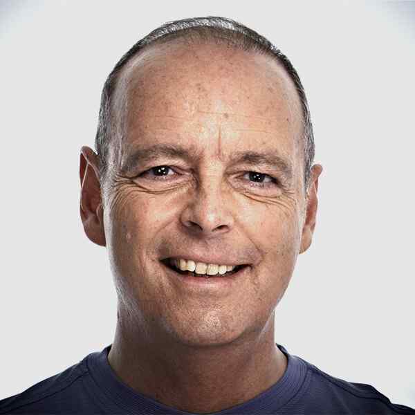 https://ronthesewerrat.com/wp-content/uploads/2018/09/our_team_02.jpg